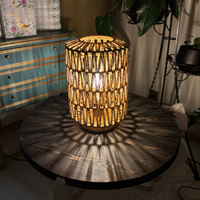 Rattan käsitöölamp